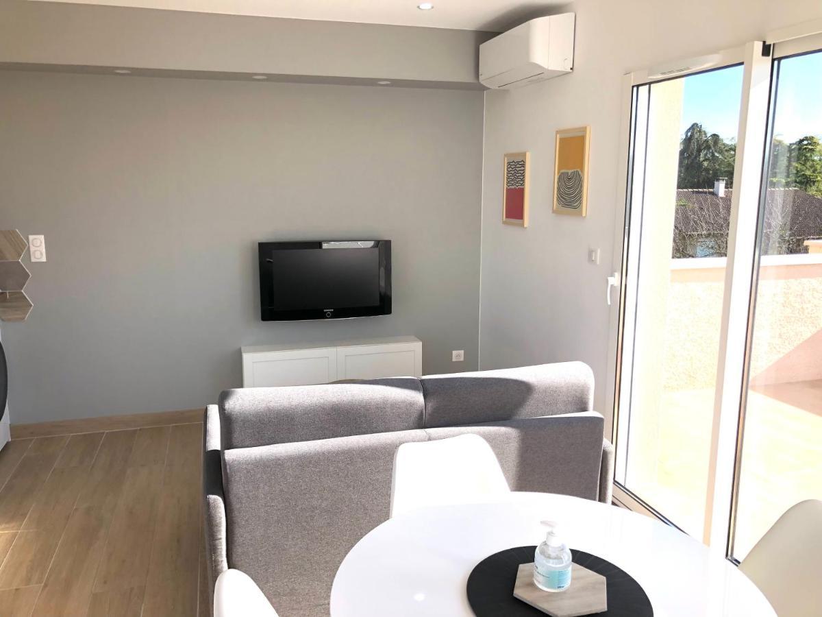 شقة La Parenthese Balneo T2 Cosy De 40M² Avec Terrasse Ternay  المظهر الخارجي الصورة